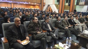 مراسم هفته پژوهش دانشکده‌های برق و کامپیوتر، آذر 1393.